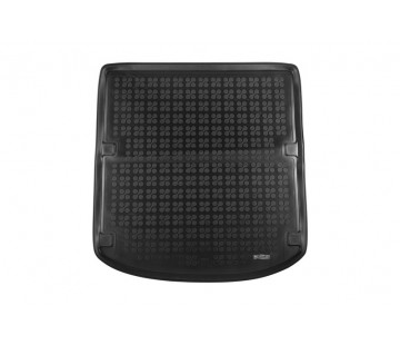 Черна гумена стелка за багажник за AUDI A4 седан (2015-)
