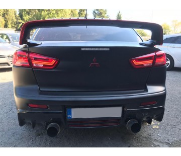Комплект тунинг стопове с динамични мигачи за MITSUBISHI LANCER (2007-2017)