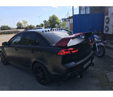 Комплект тунинг стопове с динамични мигачи за MITSUBISHI LANCER (2007-2017)